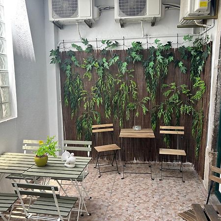 Farol Bed And Breakfast Almada Bagian luar foto
