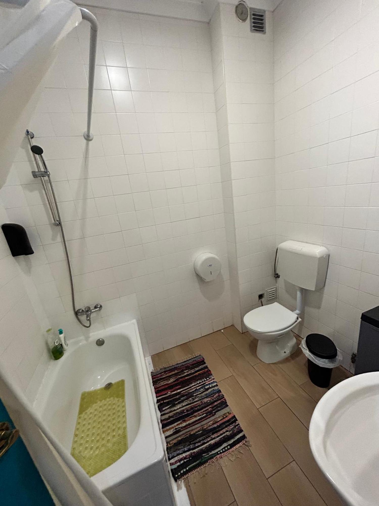 Farol Bed And Breakfast Almada Bagian luar foto