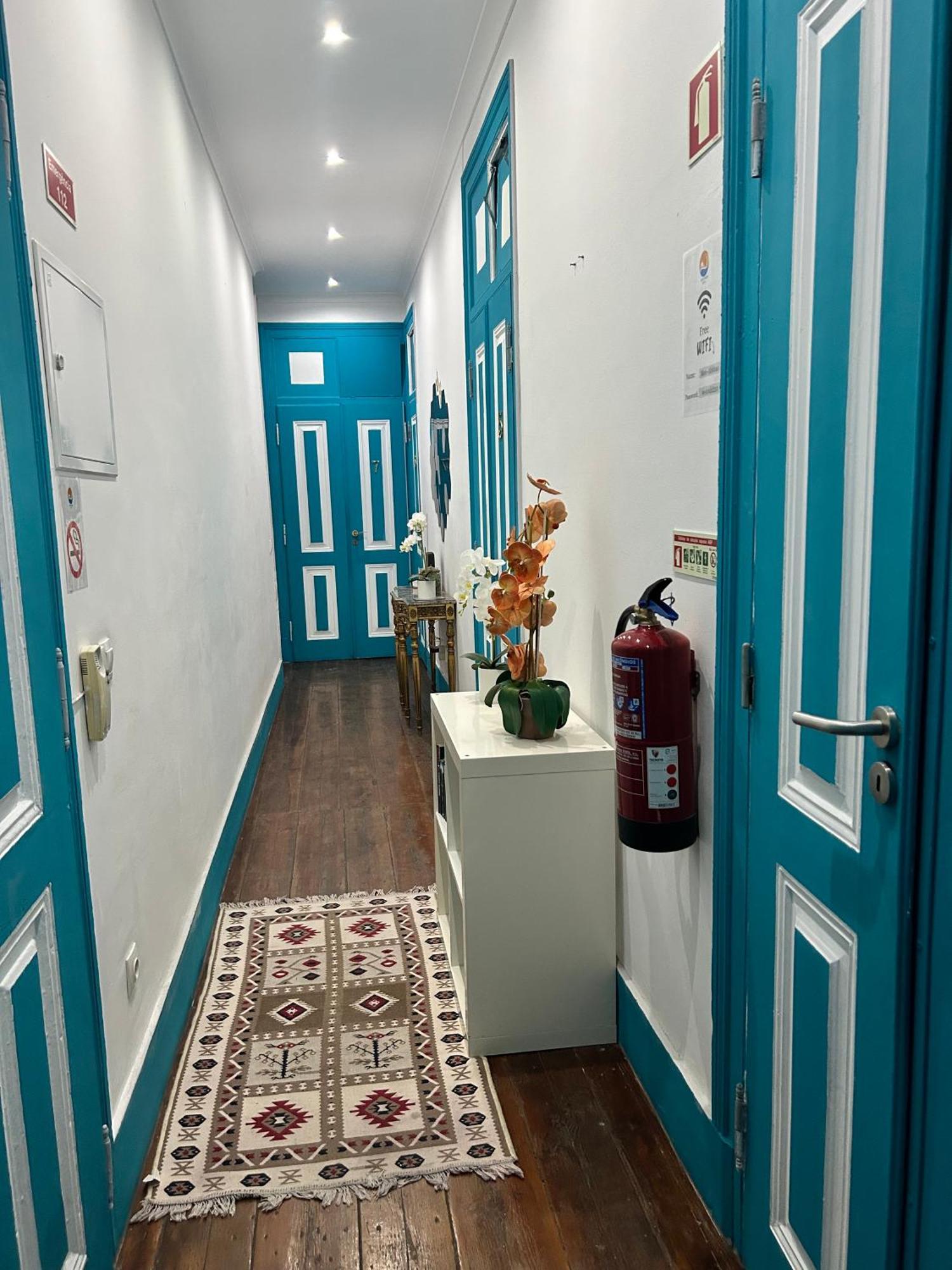 Farol Bed And Breakfast Almada Bagian luar foto